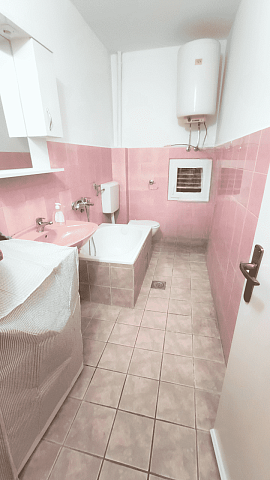 Spacious 85m2 apartment with 3 bedrooms and sea view in Herceg Novi — photo 9
